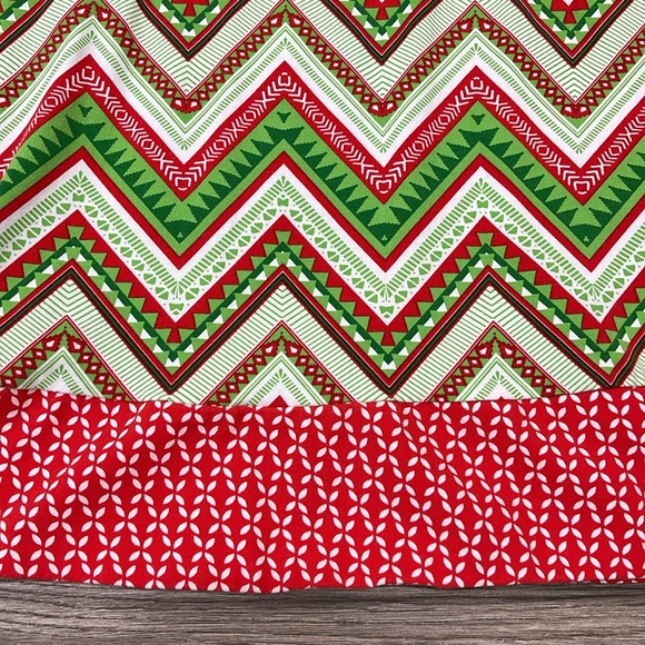 Christmas/Holiday Red & Green Dress - Picture 6 of 10